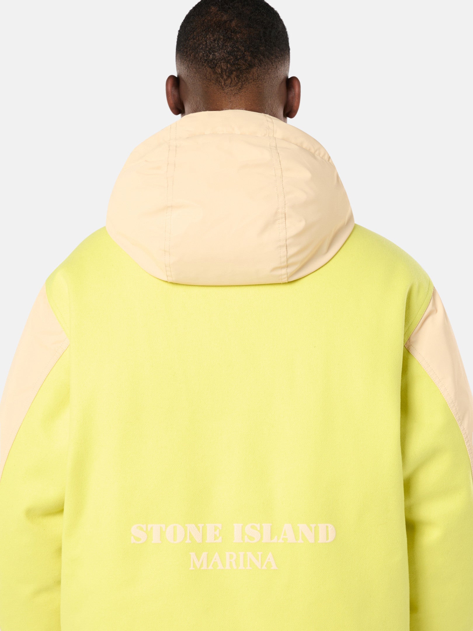 443X3 PANNO RESINATO WITH PLATED REFLECTIVE_ STONE ISLAND MARINA