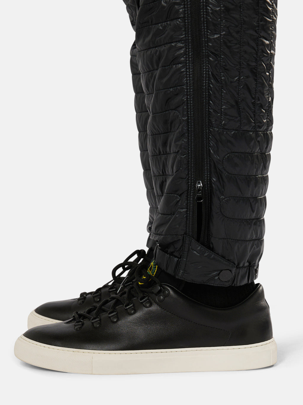 31832 PERTEX® QUANTUM MADE FROM NETPLUS® WITH PRIMALOFT® INSULATION TECHNOLOGY