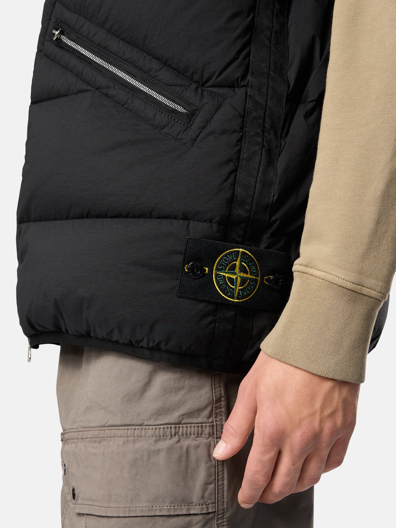 G0828 SEAMLESS TUNNEL NYLON DOWN -TC