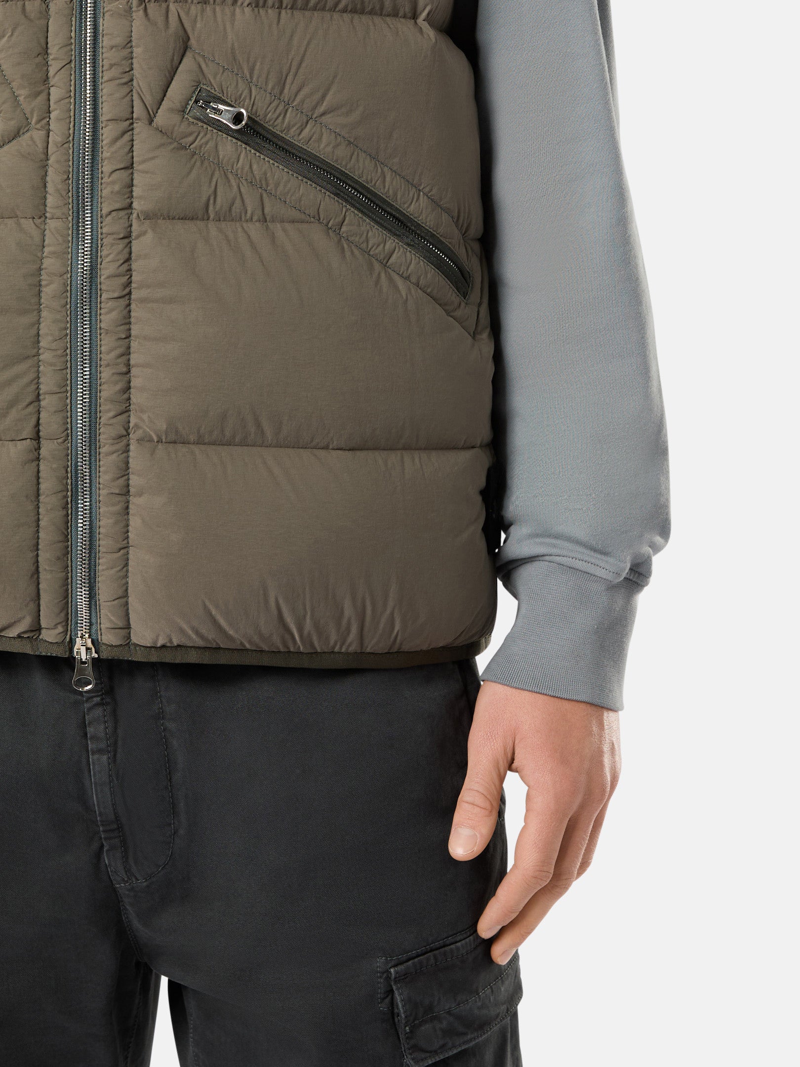G0828 SEAMLESS TUNNEL NYLON DOWN -TC