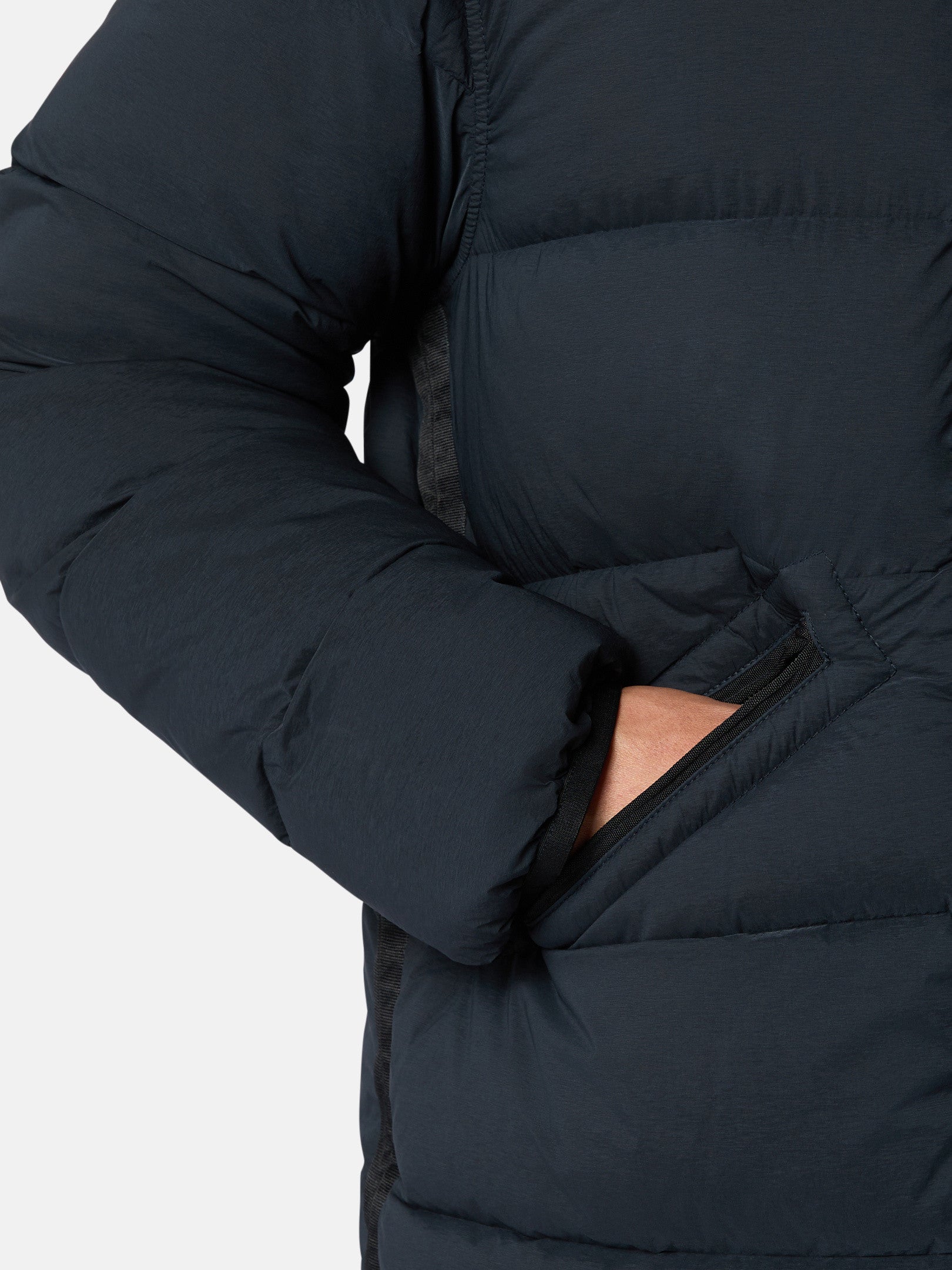 43028 SEAMLESS TUNNEL NYLON DOWN -TC