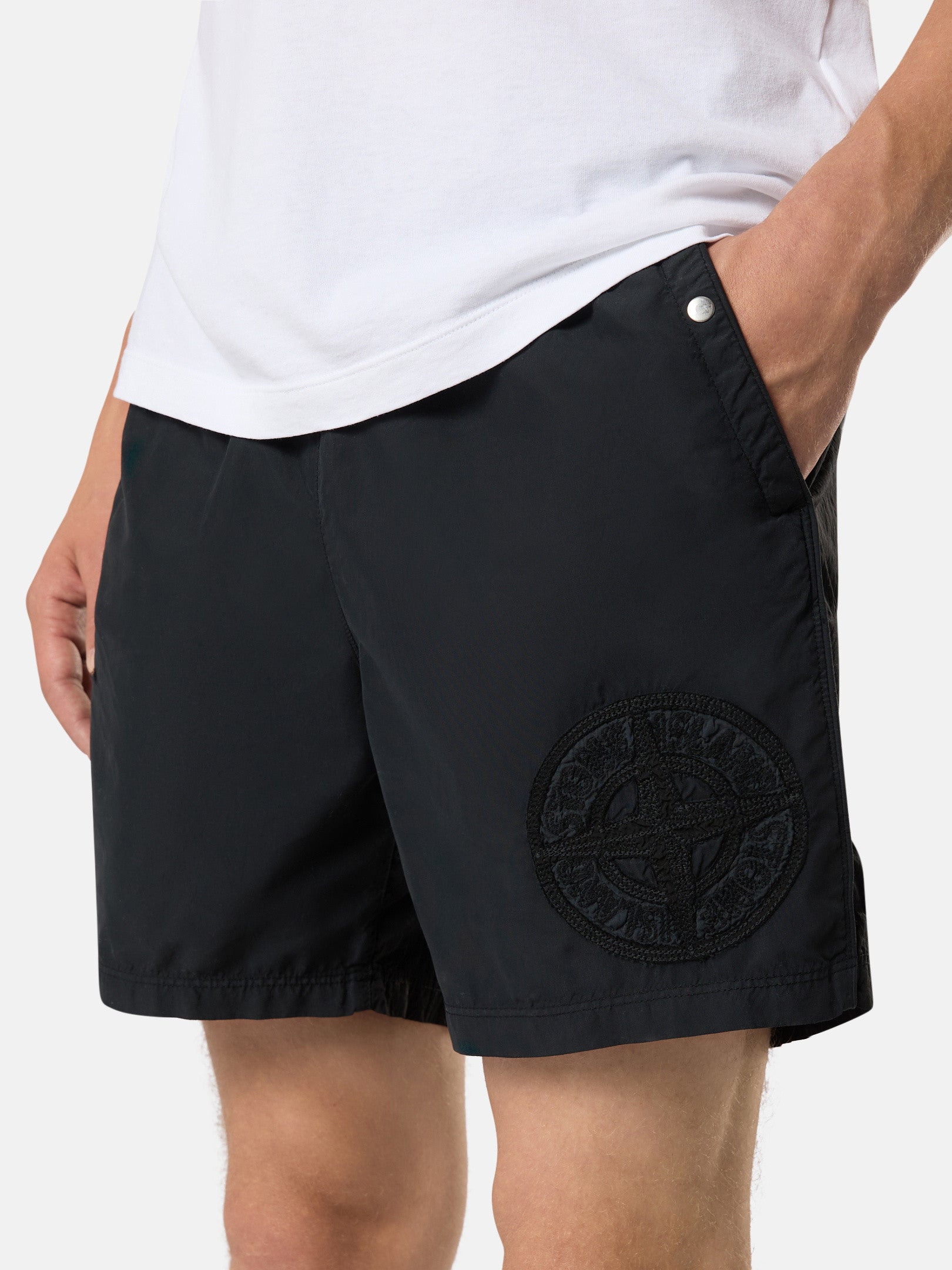 B01M4 BRUSHED NYLON