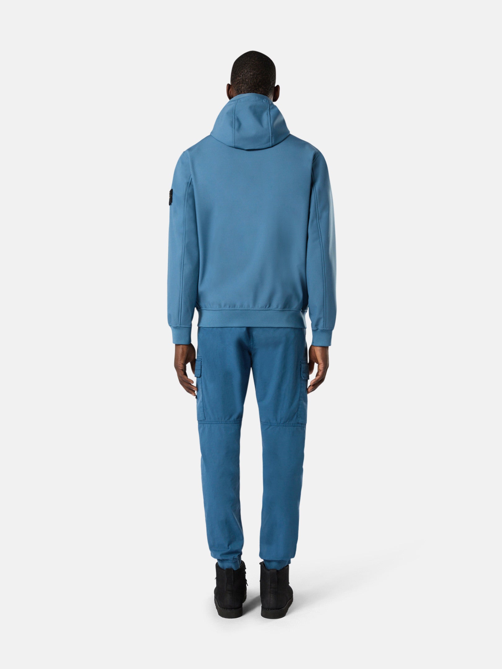 Q0322 SOFT SHELL-R_e.dye® TECHNOLOGY IN RECYCLED POLYESTER