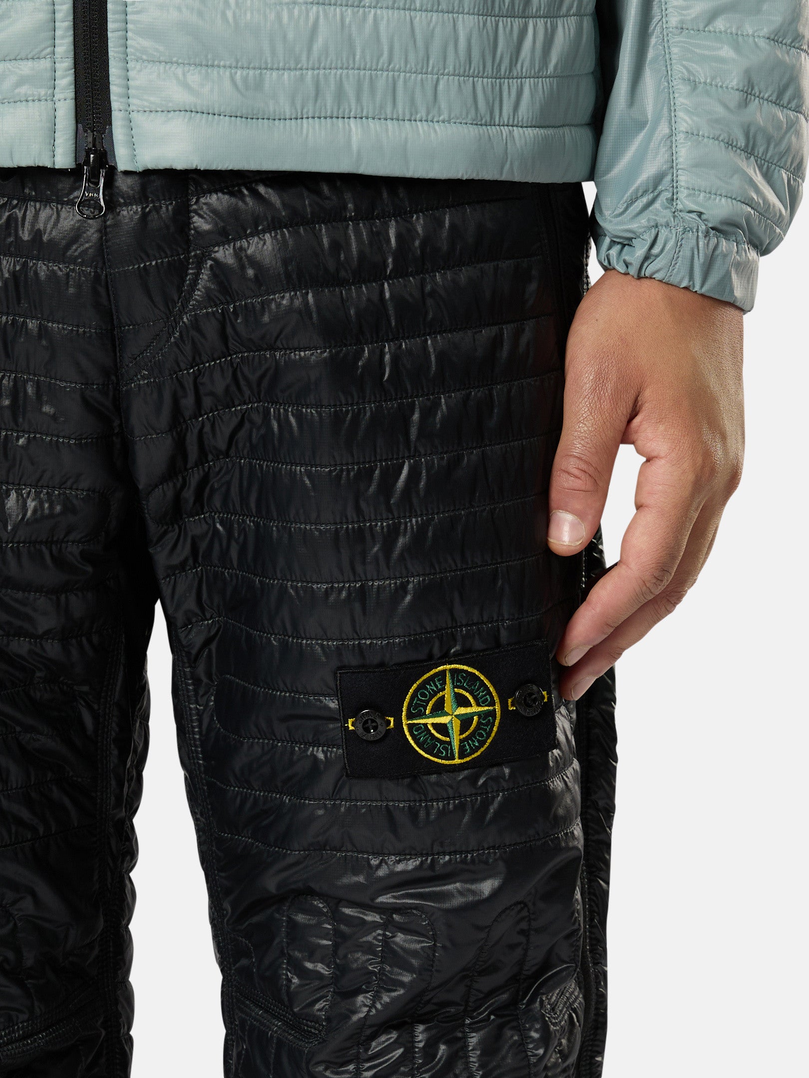 31832 PERTEX® QUANTUM MADE FROM NETPLUS® WITH PRIMALOFT® INSULATION TECHNOLOGY