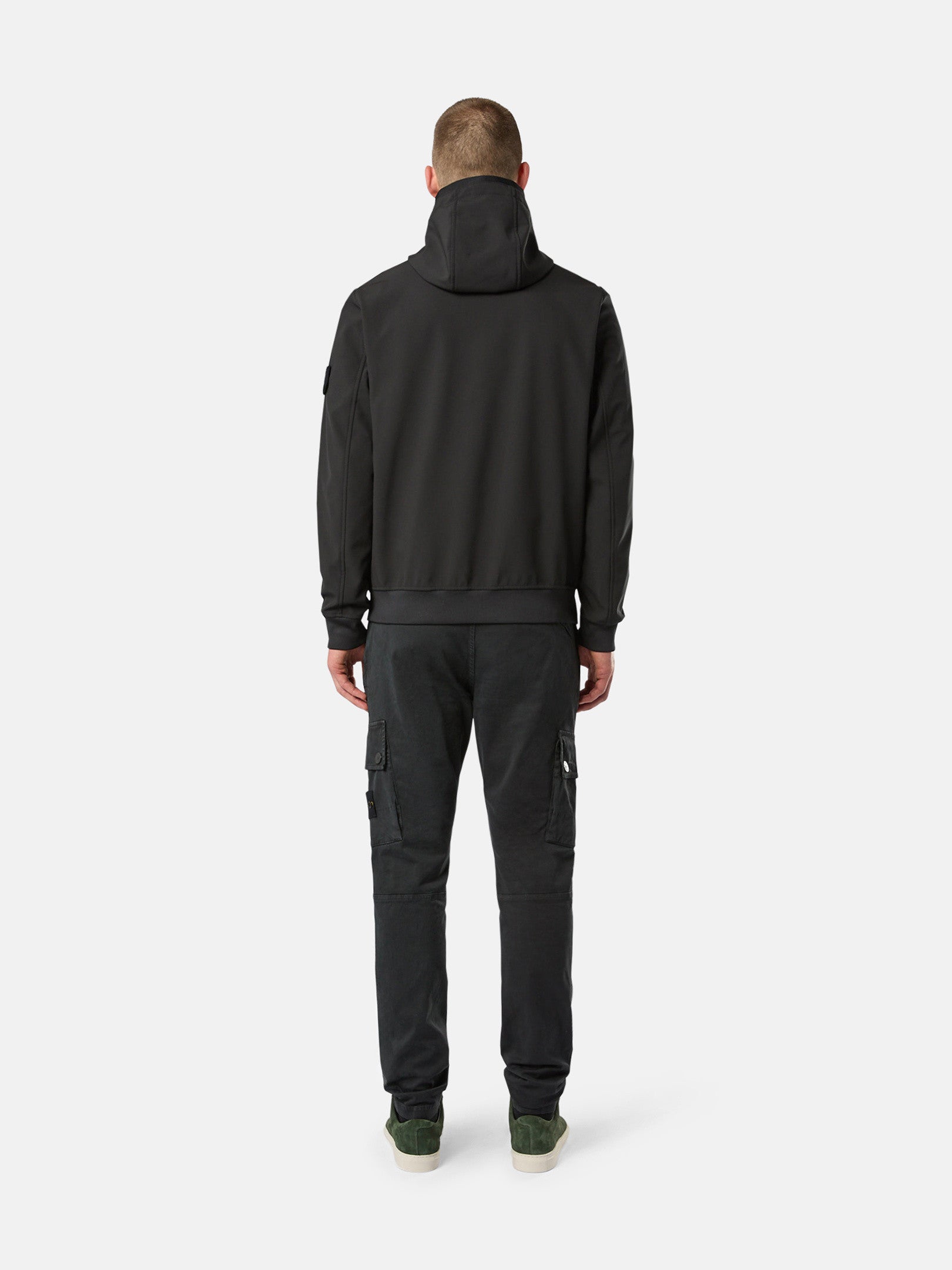 Q0322 SOFT SHELL-R_e.dye® TECHNOLOGY IN RECYCLED POLYESTER
