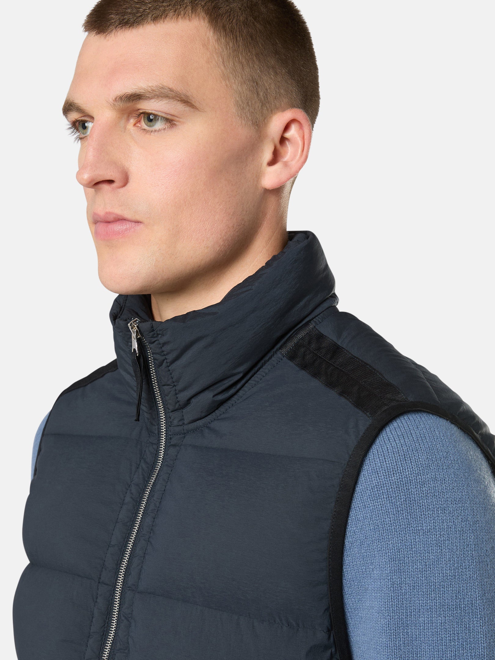 G0828 SEAMLESS TUNNEL NYLON DOWN -TC