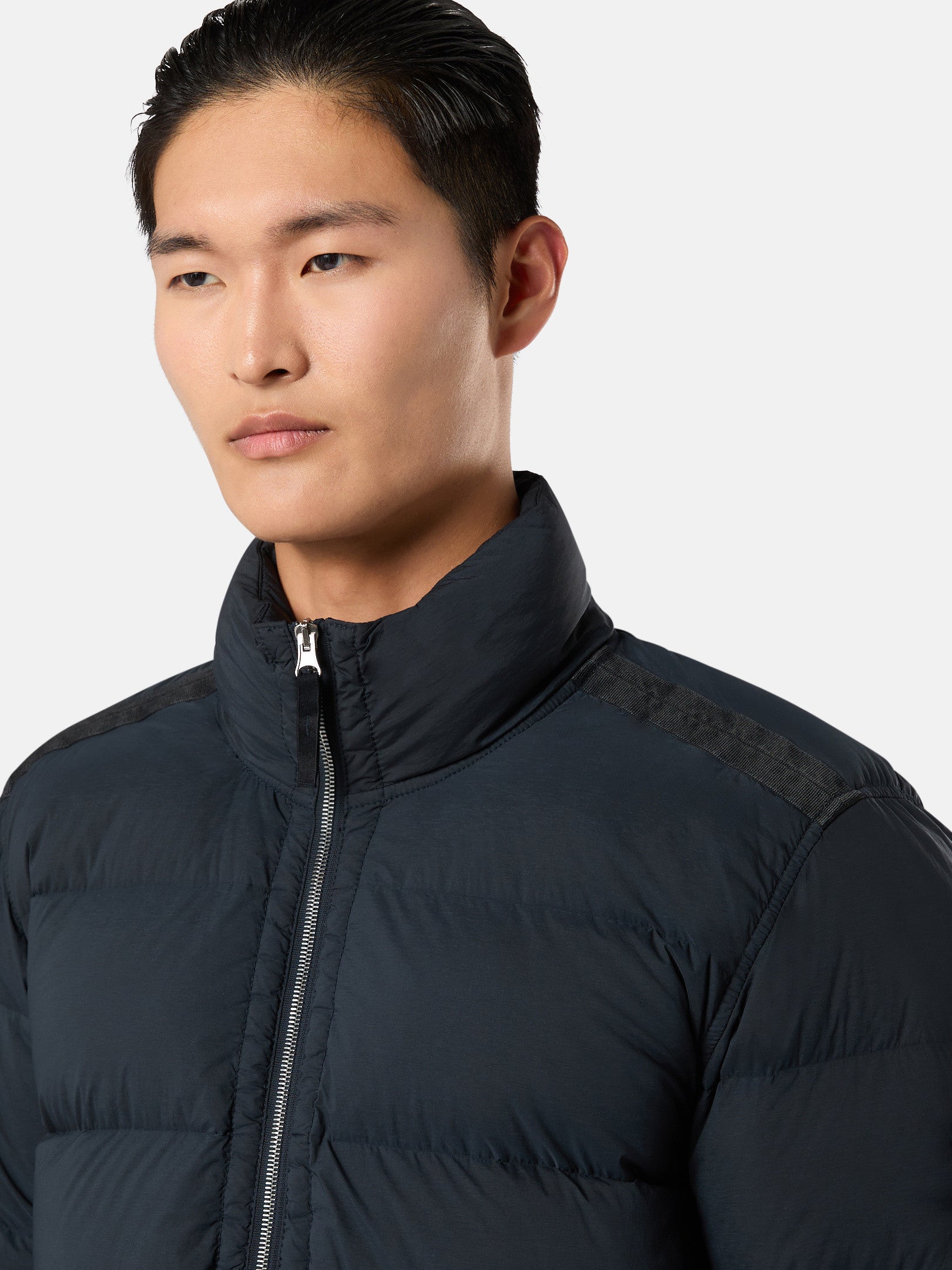 43028 SEAMLESS TUNNEL NYLON DOWN -TC