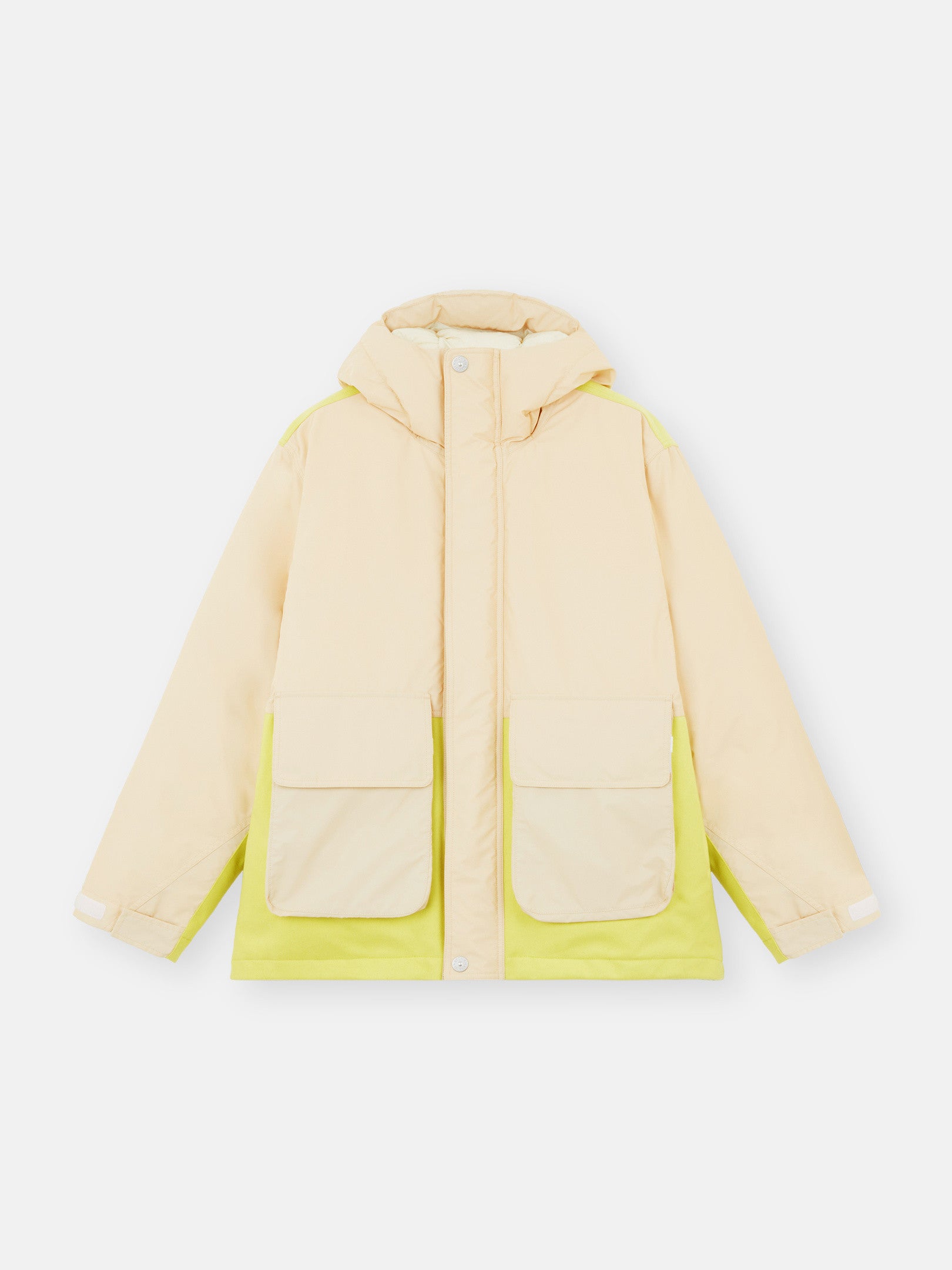 443X3 PANNO RESINATO WITH PLATED REFLECTIVE_ STONE ISLAND MARINA
